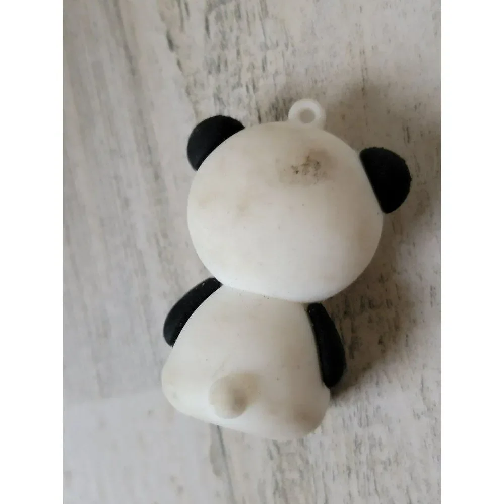 Mini‎ heart panda bear keychain AS IS toy figure